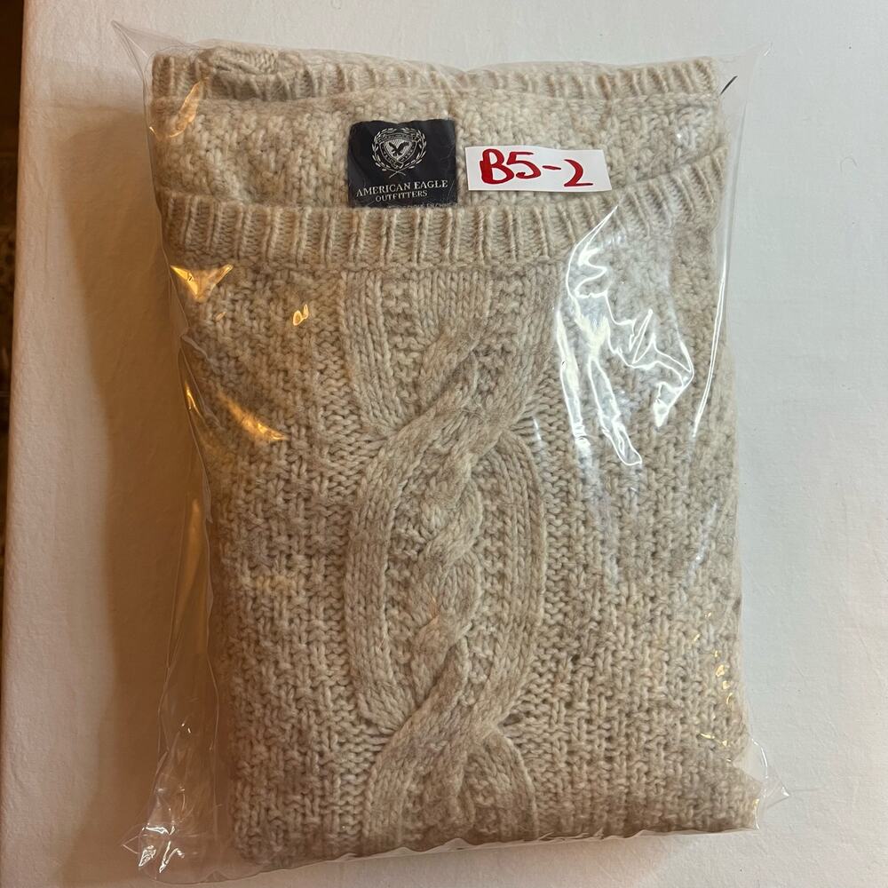 American Eagle Alpaca Wool‎ Blend Sweater Women's Large Cozy Cable Knit Pullover - Picture 11 of 11